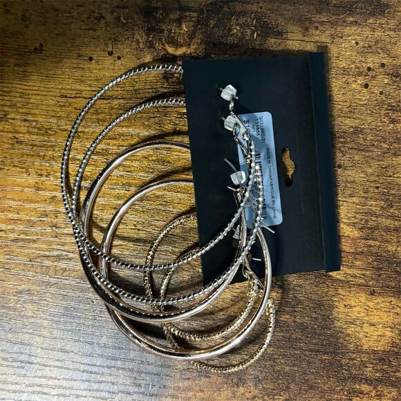 GUESS Los Angeles Set of 6 Bangle Bracelets - Picture 3 of 3